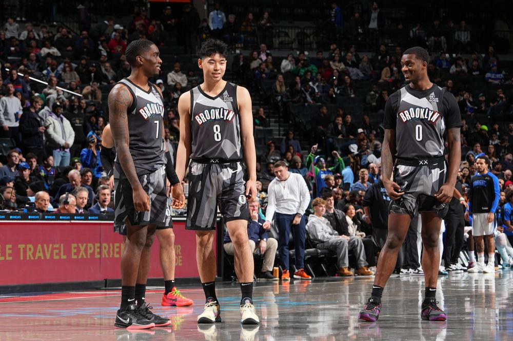 [图]帕夫洛维奇破门凯恩伤退 拜仁1-1勒沃库森.