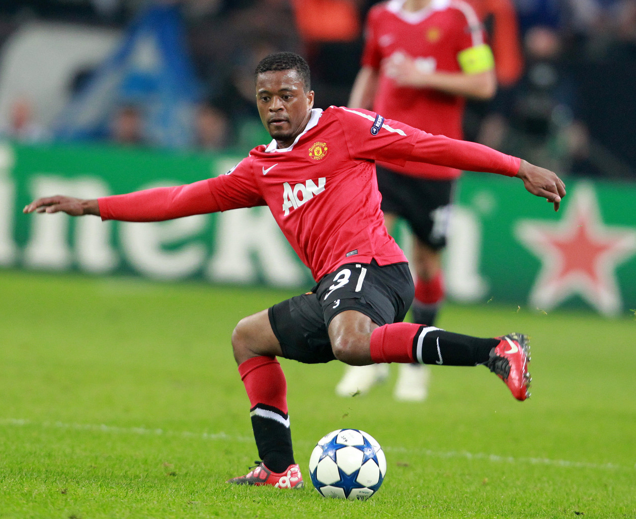 不论你是忠 不论你是忠